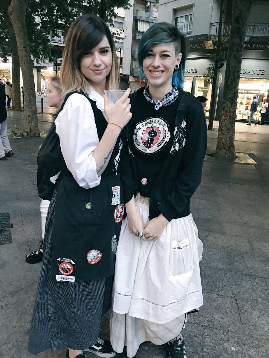 maialen_fdz's tweet image. Gasteizko jaiak 2017!! 🔥💜 hurrengo urtera arte ~