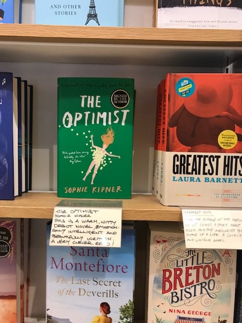 tottaylor1's tweet photo. #foyles #waterstones #owlbooks #dauntbooks UNBOUND BOOKS are 'OUT THERE' #thegoodimmigrant #epicspace #carpediem #unbound #tottaylor #reader https://t.co/lC8rarQb1N