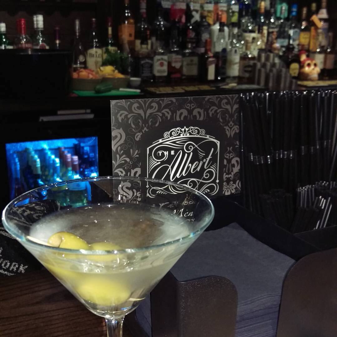 Dirty martini! Naughty but so so nice! #shakennotstired