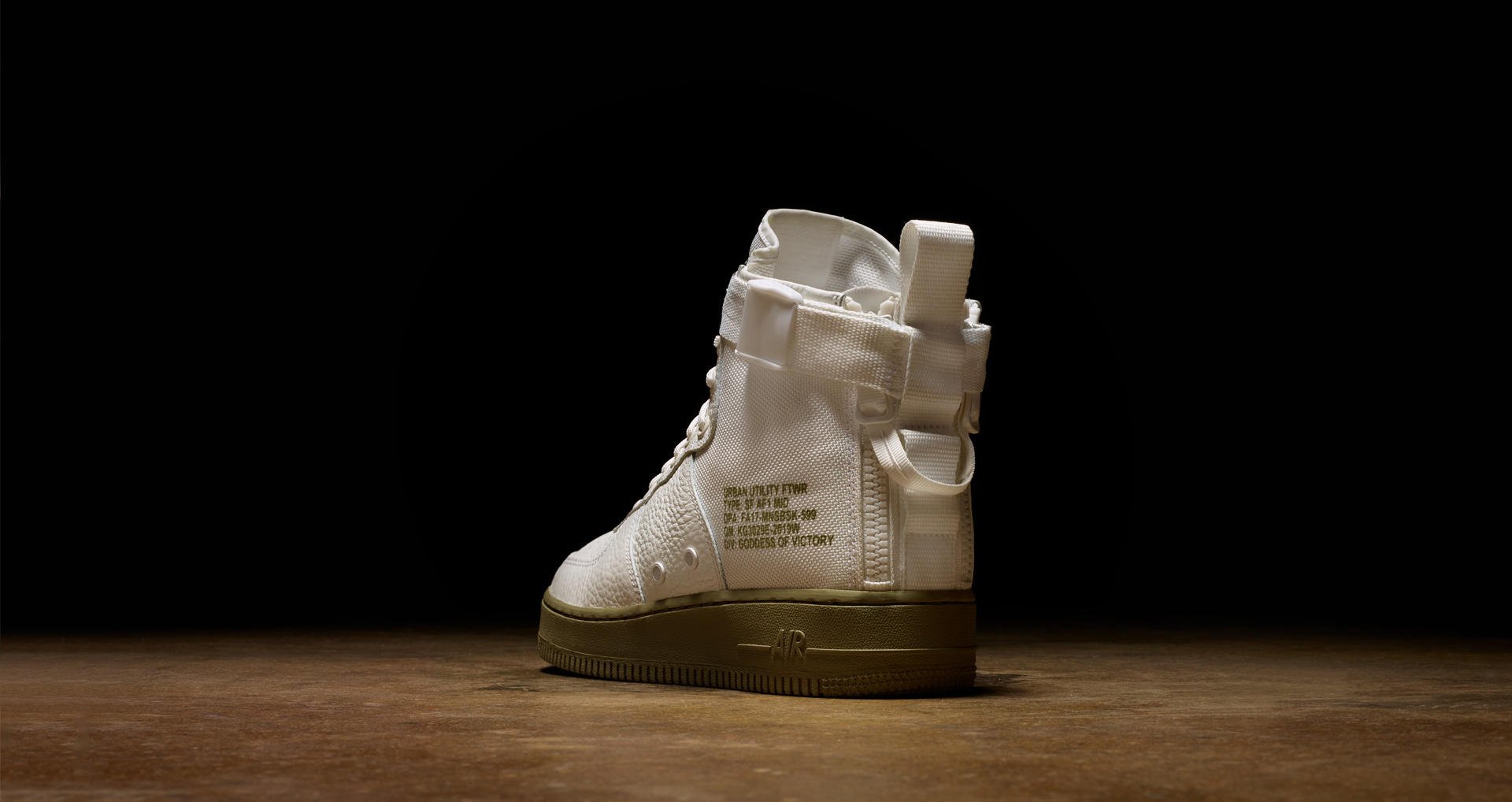air force 1 at finish line