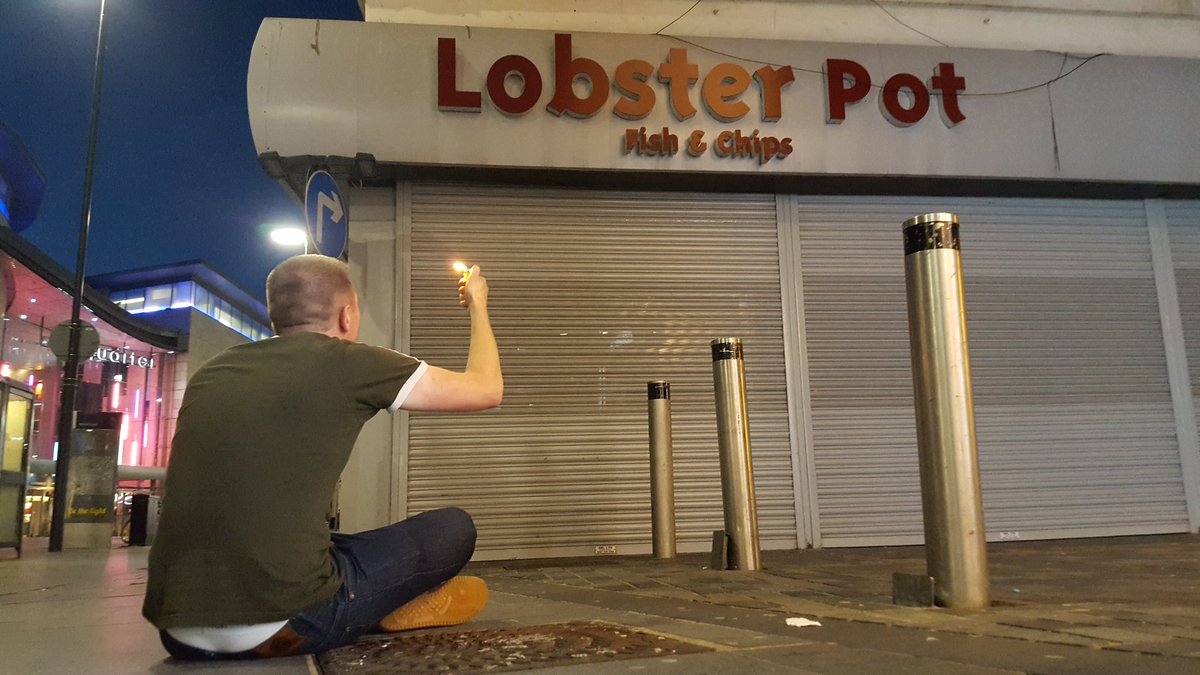 Massive vigil outside Lobster Pot tonight. <a href="/LivEchonews/">Liverpool Echo</a> <a href="/EchoWhatsOn/">What's On Liverpool</a> <a href="/IndpndtLiv/">IndependentLiverpool</a> @dojopros <a href="/PeteCityPrice/">Pete Price</a>  #liverpool #chippy