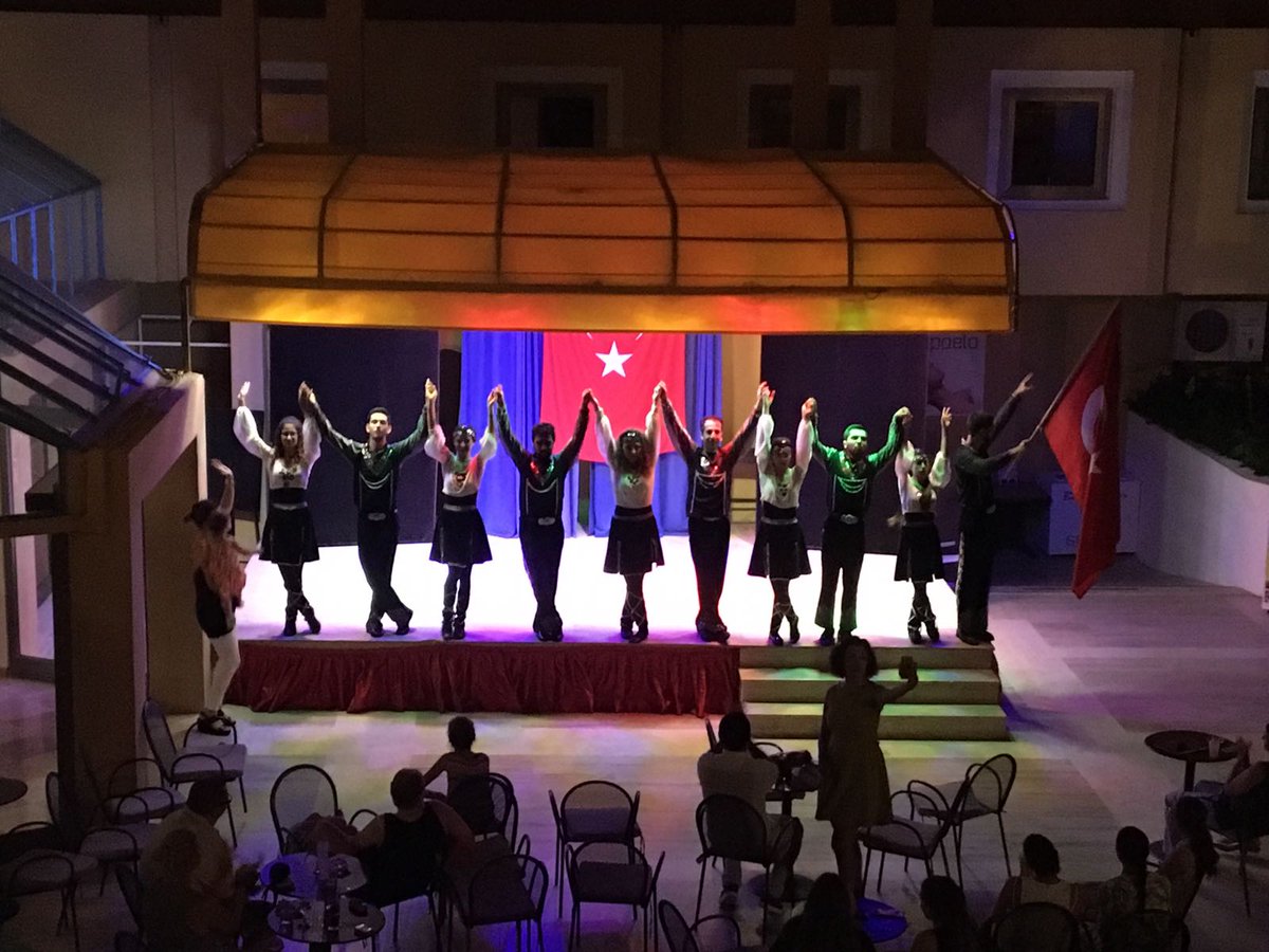 RevivalDans's tweet photo. #revivaldancegroup#groupdance #dancelove #antalya  #kemer #manavgat #serik #danceforever  #dancefamily #dancewear #DanceMoves #selamlama https://t.co/WvoZC1BA85