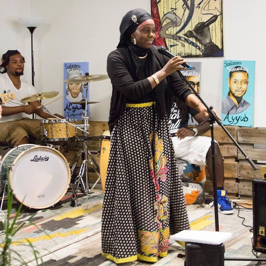 #ArtOfRamadan Afterhours: Soooo #SalaamSaturday was the after hours show for #ArtofRamadan2017....live band, live … https://t.co/Hw8nh9r0Yd https://t.co/AuNBH2mTR2