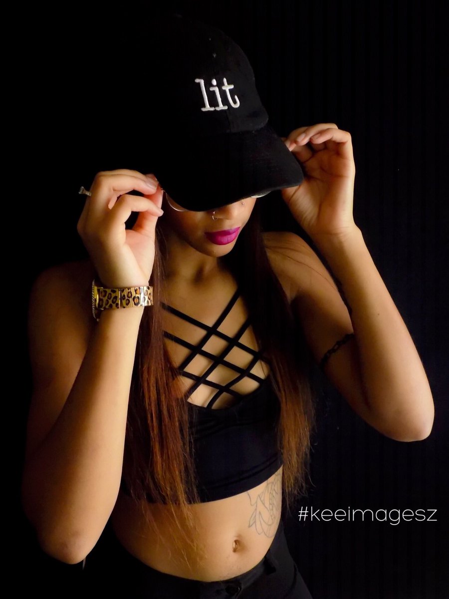 keeimagesz's tweet photo. if you need a photographer in the houston area dm me for prices! 🔑🔑🔑 #keeimagesz https://t.co/1NiOc2q9Yh