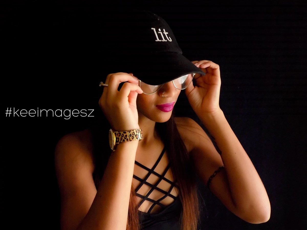 keeimagesz's tweet photo. if you need a photographer in the houston area dm me for prices! 🔑🔑🔑 #keeimagesz https://t.co/1NiOc2q9Yh