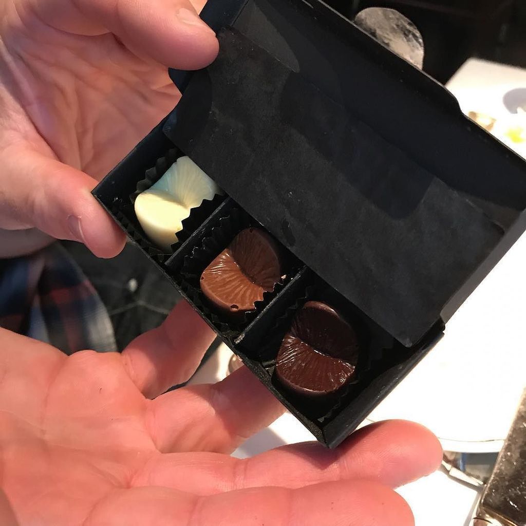 TheEdibleAnus's tweet photo. #packof3 #whitemilkdark #chocolate #delicious #chocolate that #looks like #youranus #firebox #delightful #choc #pe… https://t.co/bHl22FlQSX https://t.co/u26RltFO2G