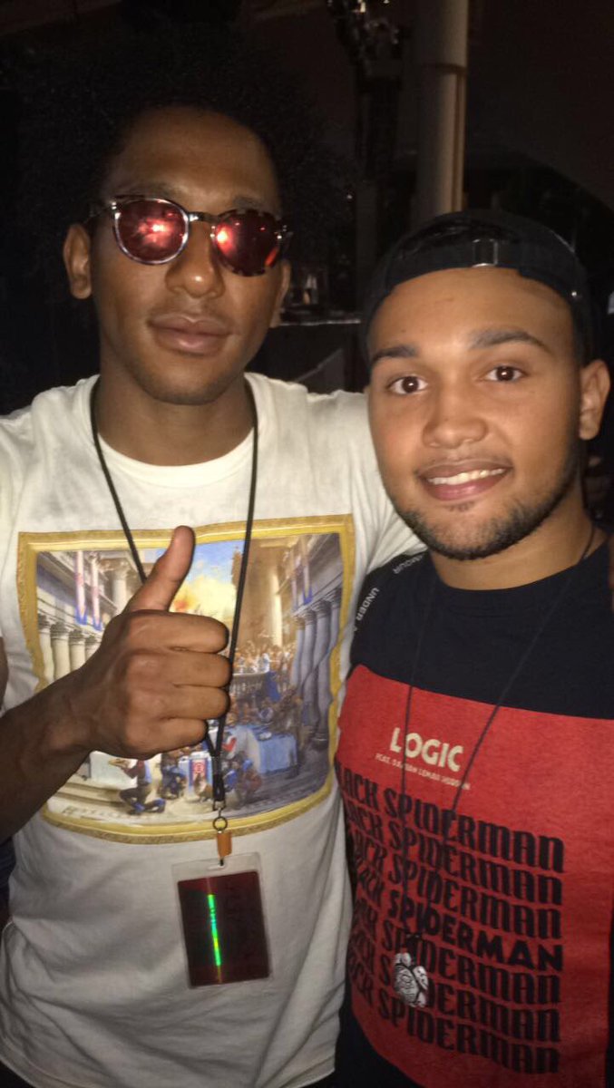 Willie_HD's tweet photo. This logic concert was INSANE  and to top it off I got to take picture with @DamianLHudson ! Amazing night ! https://t.co/Pg5w2tIMJ0