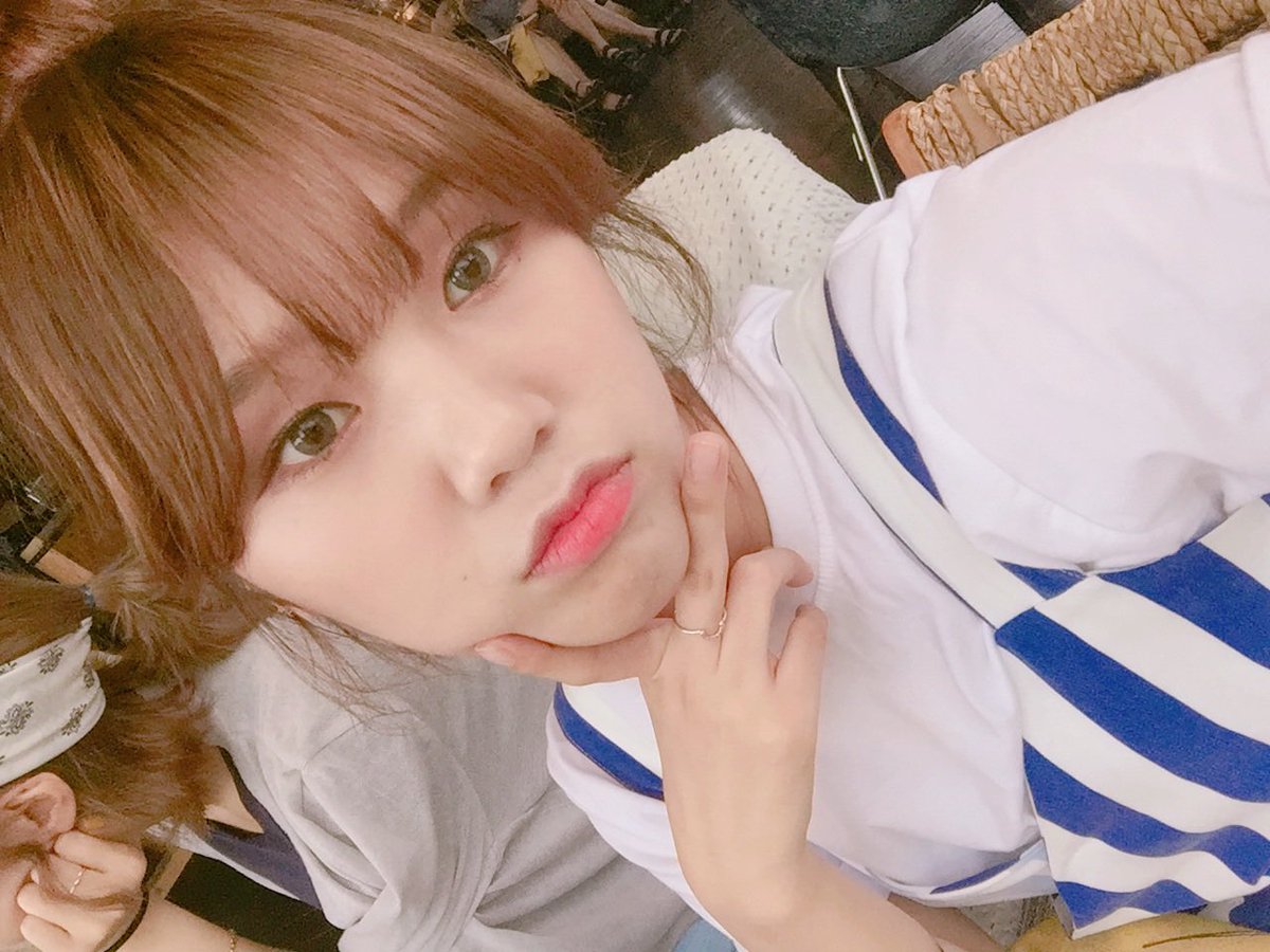 OMG_members's tweet photo. #밈 #흠 #사진첩에 #묵혀졌던 #점심 #먹었나욥 #물음표

🙄🙄 https://t.co/wjFyYuL6eY