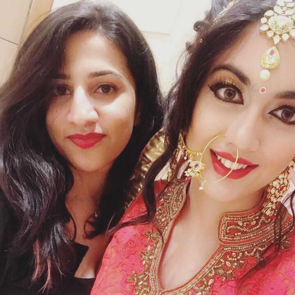 ArushiNanda's tweet photo. One of the most enthusiastic people ever! Loved doing this classic pretty look on @aditisharmaofficial ⭐️ #makeupb… https://t.co/NKt2tf1qPw https://t.co/6WRsYsbU4W