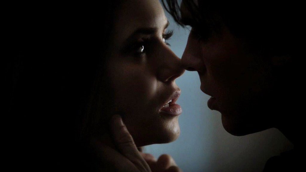delenasdragon's tweet photo. I think I might've inhaled you... https://t.co/nZgMRsslJI