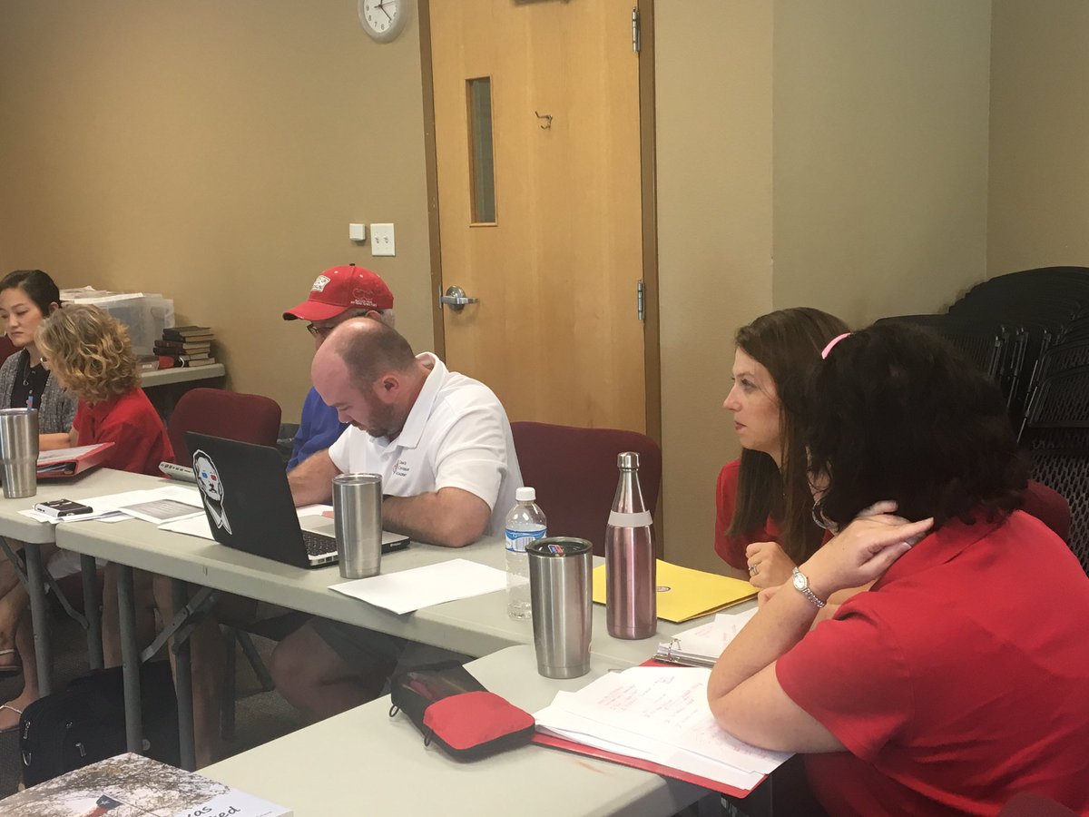 GCAFrisco's tweet photo. GCA Staff and Faculty are gearing up for our students and families! #teacherinserviceRocks #weareGCA #GCA2017 https://t.co/02VbDmRUOV