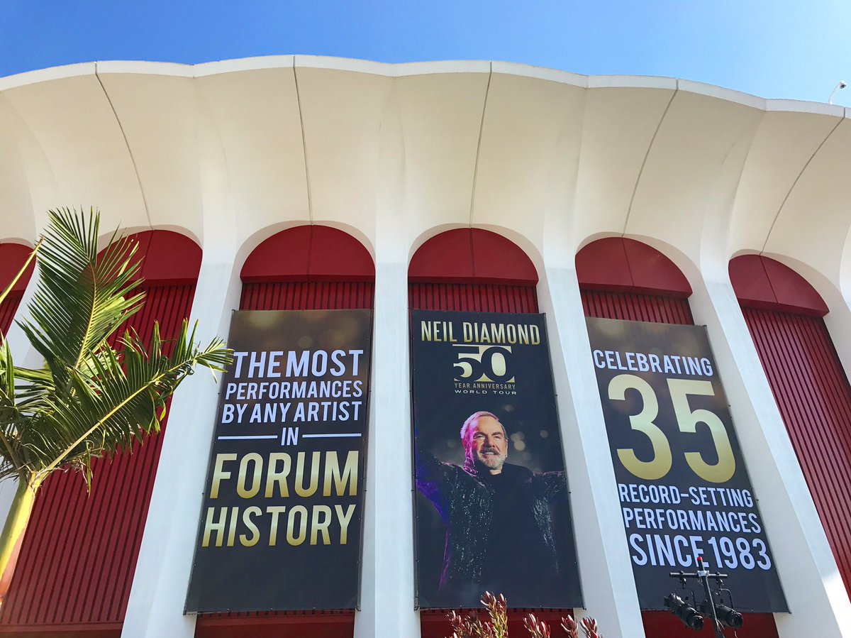 thekiaforum's tweet photo. .@NeilDiamond is coming to the Forum... TODAY! πΆ #NeilDiamondForum https://t.co/WPNCBvp6SJ