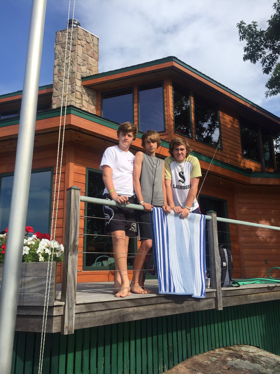 HughesMarci's tweet photo. 9am and ready to fish #lakeproblems #fisharefood https://t.co/GAh541rGuD