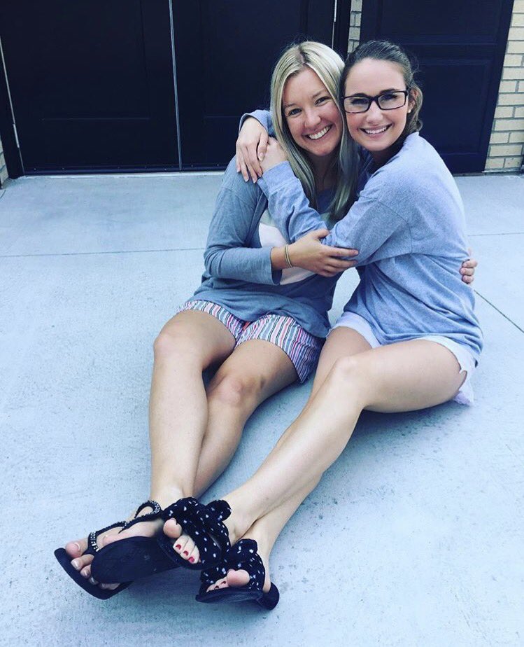piphiatksu's tweet photo. Spirit week is off to a great start! 👐🏻#dreamingofangels #kstatepanlove #piphiproud https://t.co/VRY4Zryl2Q
