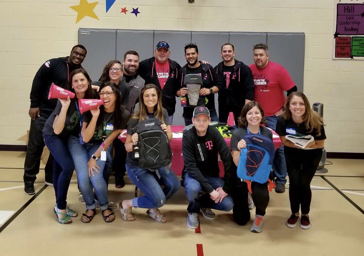 Awesome job to our Colorado Team for their "WV's Got Your Back" backpack giveback! <a href="/thatsammori/">Saber Ammori</a> <a href="/WirelessVision/">Wireless Vision</a> @tubbs8808 <a href="/simplesimon34/">Jeff Simon</a>