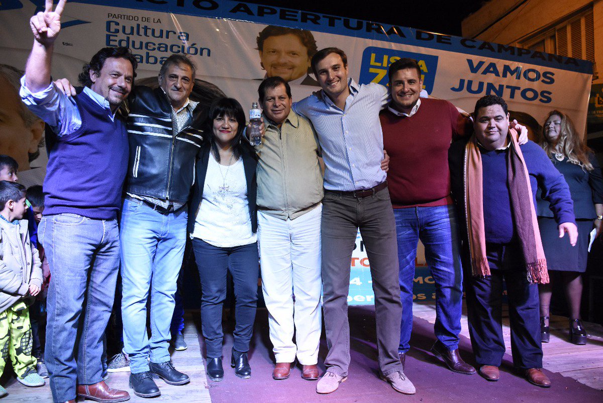 EduardIsasmendi's tweet photo. Gracias @GustavoSaenzOK  por el apoyo a mi precandidatura a concejal.Hay equipo @partidofe @CambioParaSalta @JimenezMESalta @CristinaGomezOK https://t.co/gI3DBPcIYc