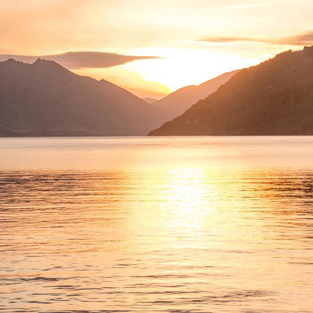 Golden hour and good times in the mountains have delivered the best moments of the week shared with #queenstownlive