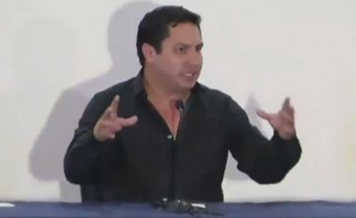 1satri's tweet photo. Admite Julión que conoce a Raúl Flores, pero no sabía que era narcotraficante https://t.co/pxskRLZJFR https://t.co/TENt430OHA