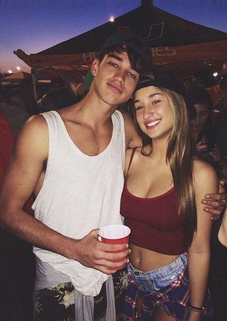 tailgating w my dood 🙄
@diablomessx