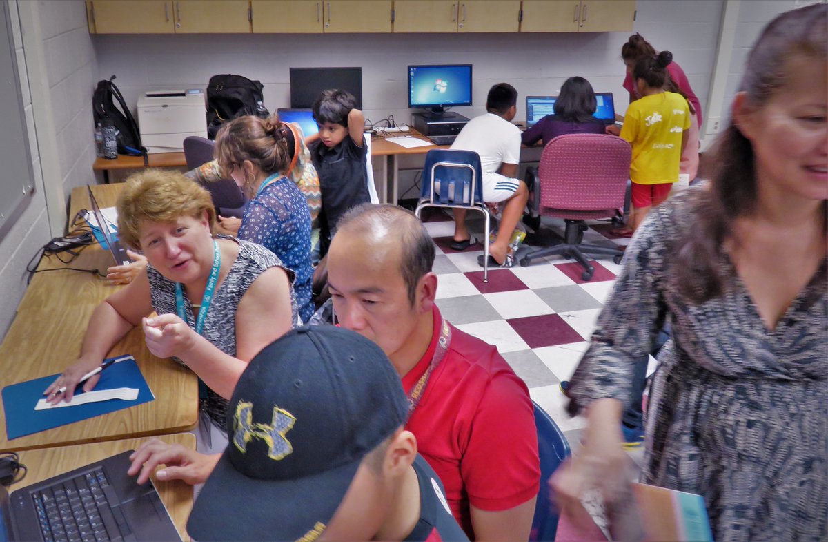 branchbrioso's tweet photo. Thanks @fcpsnews #ITHeroes Alan Brody &amp; Lizzeth Garcia for helping 85+ parents register for #SISParentAccounts @StuartFair - &amp; to @FSP_FCPS! https://t.co/ouL0fPlgex