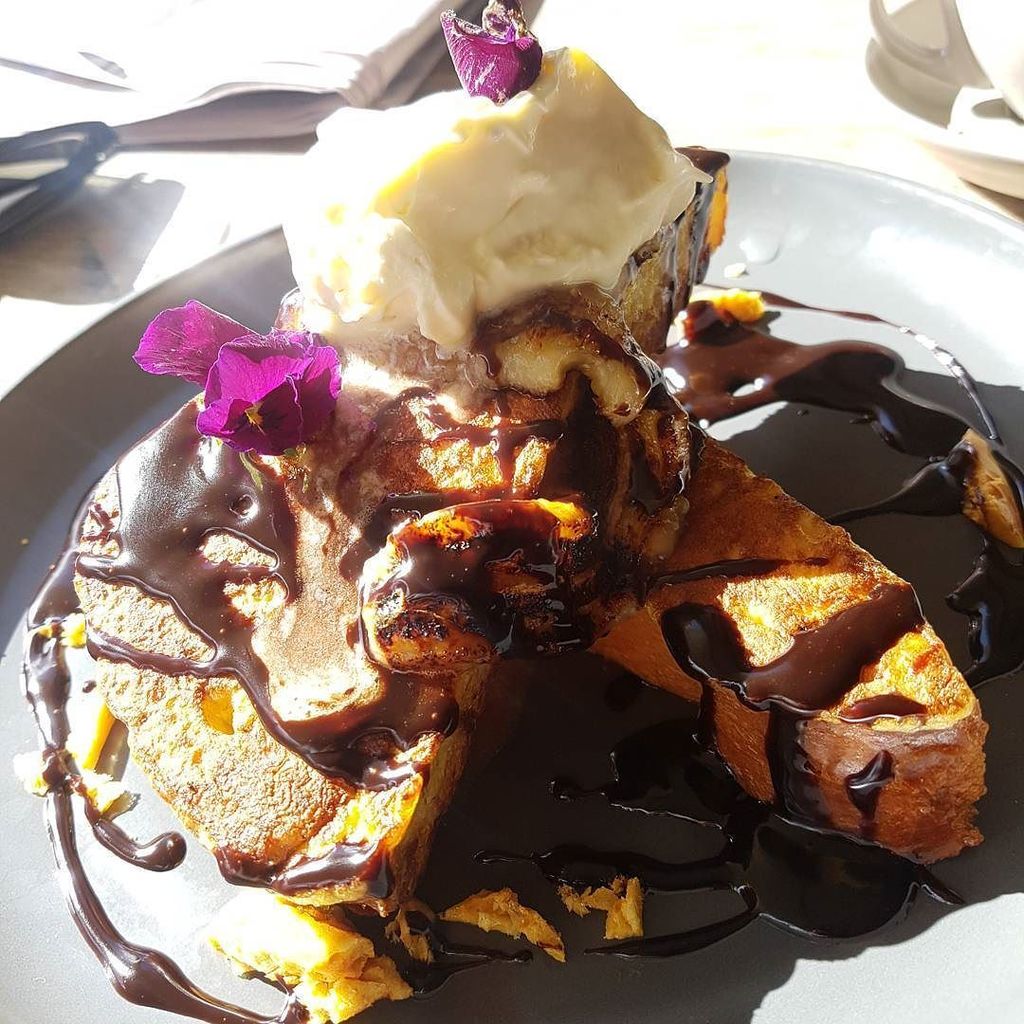 MickyC's tweet image. Post-holiday healthy eating starts..... tomorrow ift.tt/2vK52ZB