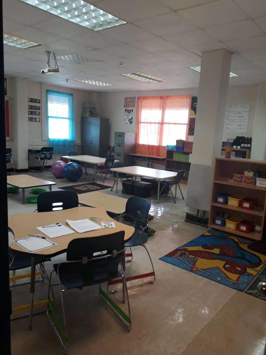 LacyDugas's tweet photo. Don't be afraid to try something new! #bemda #flexibleseating #fourthgrade #studentcentered https://t.co/r9iVfKFvNt