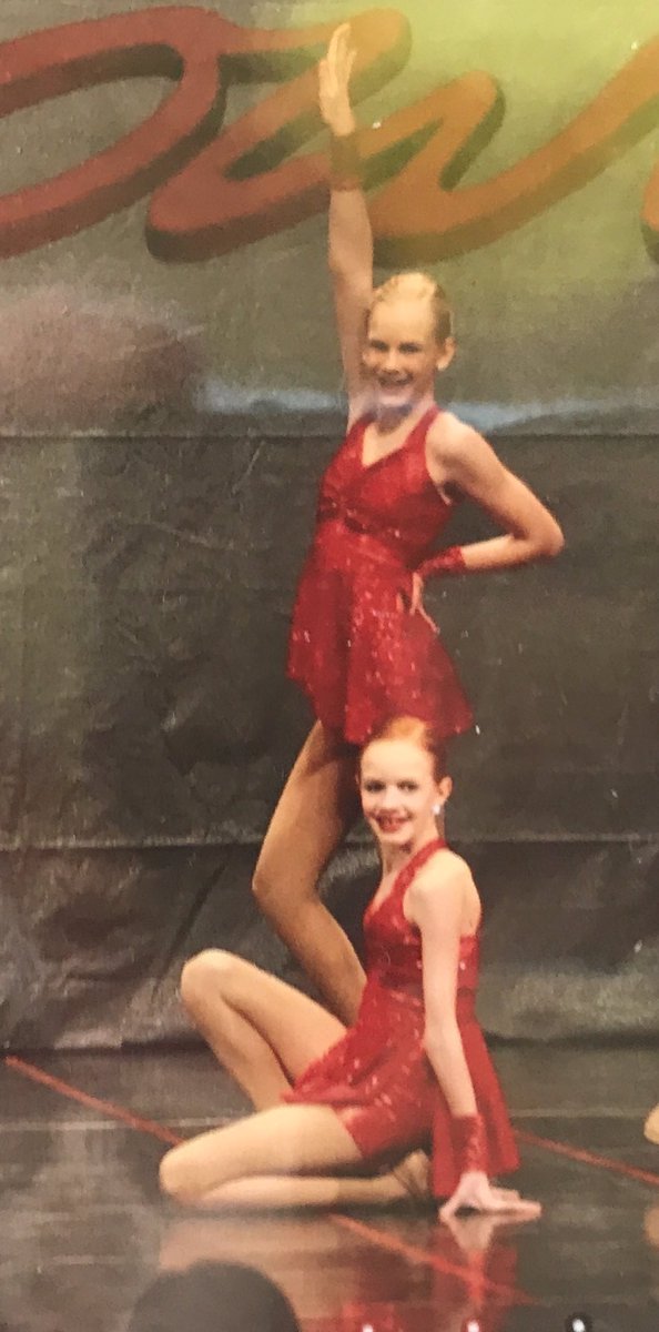 langford_ava's tweet photo. Happy Birthday @maddilyn_boche !!! Gonna miss you buddy:( but I can't wait to visit you at Iowa :) #gohawks🖤💛 https://t.co/ph3qqRf5BP