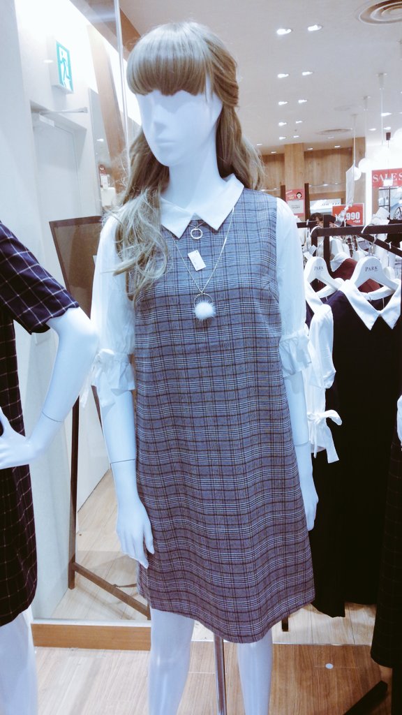 Park East 池袋アルパ店 新作 襟付きワンピース Torte のマイシーズン大人気の 襟付きワンピース Awバージョンで入荷致しました 今回は袖口にリボンがついているタイプです お早めに ˆ ˆ Color グレンチェック ブラウン グレー ネイビー