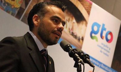 1satri's tweet photo. Paga Guanajuato por un estudio y funcionario lo presenta como su tesis de maestría 
https://t.co/sYdobyHvdQ https://t.co/O1zte5d8t7