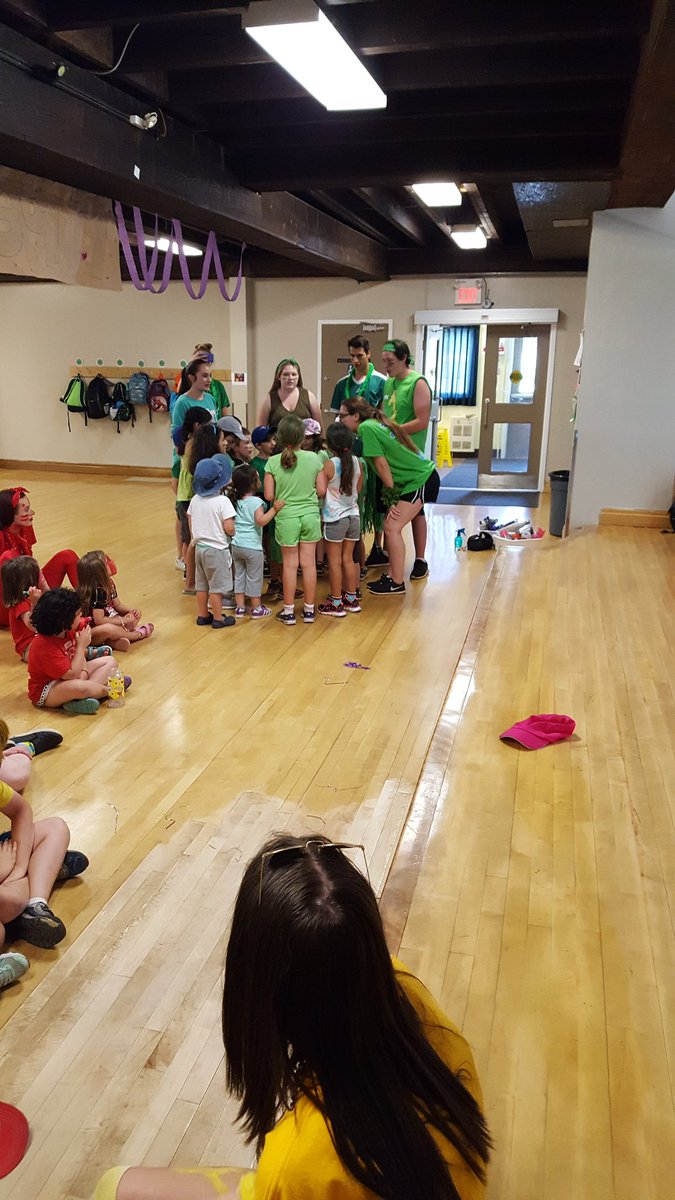 jawbreakers2017's tweet image. 1st ever colour wars @banburykidscamp was AMAZING!!!!! Thanks to all campers, counsellors, parents, and Joe for making it a day to remember!