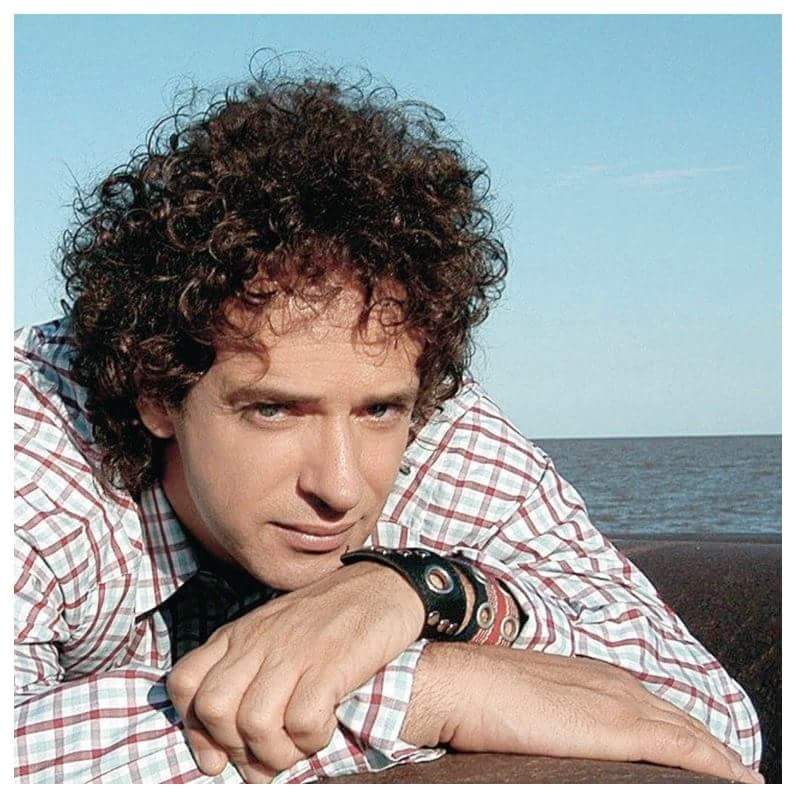 FlacoStereo's tweet photo. Hace 58 años nacía Gustavo Cerati. El 11 de Agosto de 1959 a las 06:30 horas. Recordarte será siempre un hermoso lugar❤. 
Te extrañamos Gus! https://t.co/kgNDXoeMlY