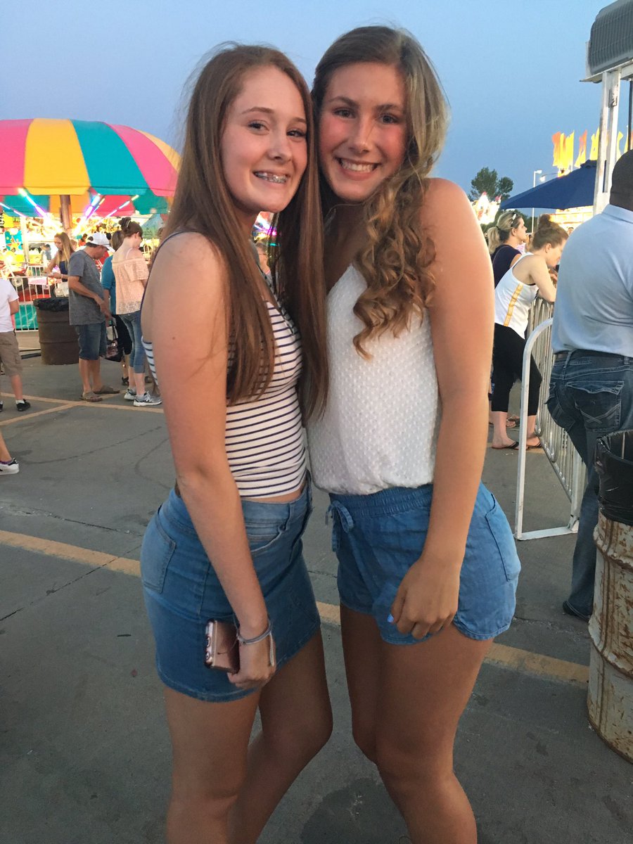 Isabelle Vacek tweet media