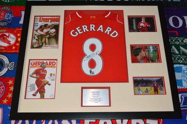 RetroSignings's tweet image. SOLD! Our last Steven Gerrard frame! What a fantastic item featuring programmes from his 1st and last #LFC game. More in stock soon...