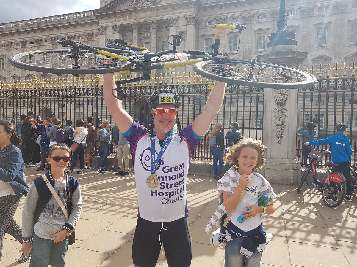 RideLondon17 - 100 miles cycled around London and Surrey £1500+ raised for GOSH #northamptonshirerockstars <a href="/placemadebyyou/">A Place Made By You</a> <a href="/k100sty/">Ayolt Kloosterboer</a> <a href="/SDEBDD/">simon ewins</a>