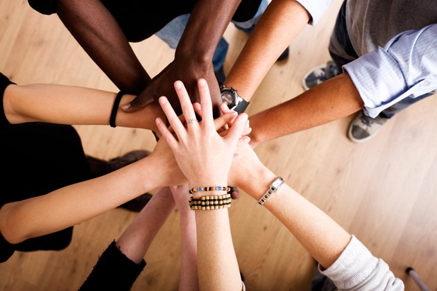 Alone we can do so little, together we can do so much..!
Stay connected to our #community: communityforus.com/#/