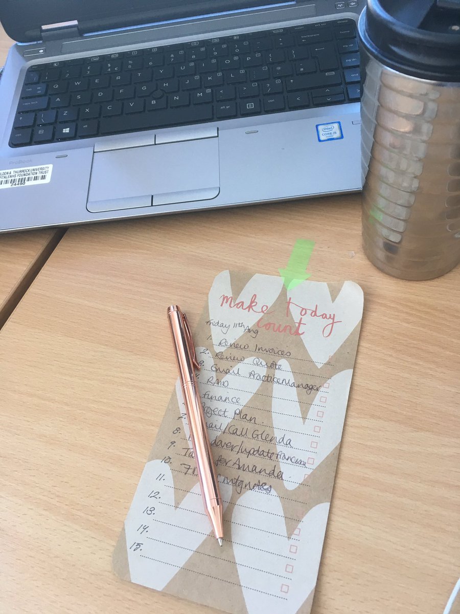 LuckyMiller2010's tweet image. Feeling organised thanks to fab gifts from my old team ❤️ #lovealist #newjob @CarolineGardn @beckylou28 @fnej01