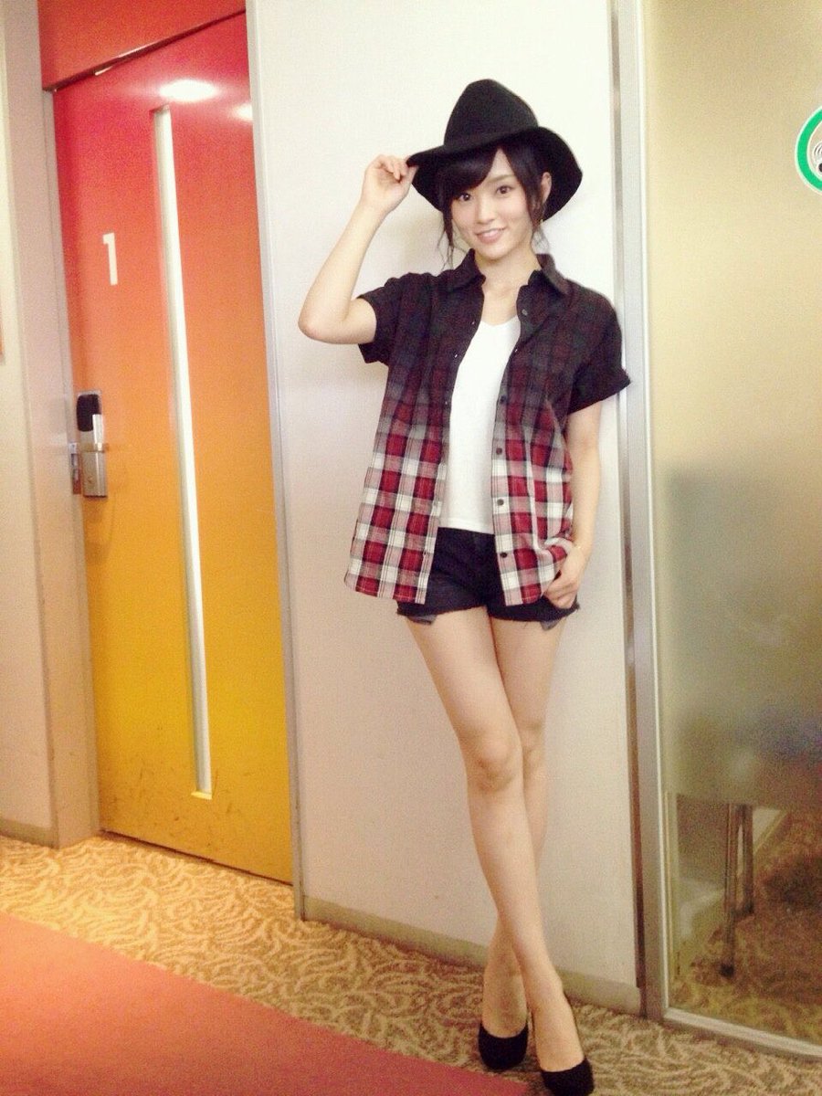 ちーたら Ar Twitter さや姉かわいいし腹筋すごいし目標 さや姉の情報載せとこ 時々自分で見返す 山本彩 生年月日 1993年7月14日 身長 155cm 体重 43kg Bmi 17 8 スリーサイズ B86 W57 H86 Dカップ T Co Xsznhsqz5u