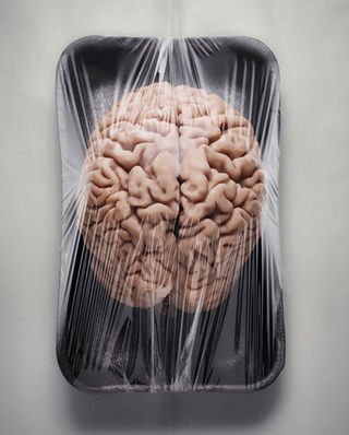 PsychToday's tweet image. Cognitive decline doesn't start in old age; the process begins decades before. Here's how to save your brain. bit.ly/2eReQYD