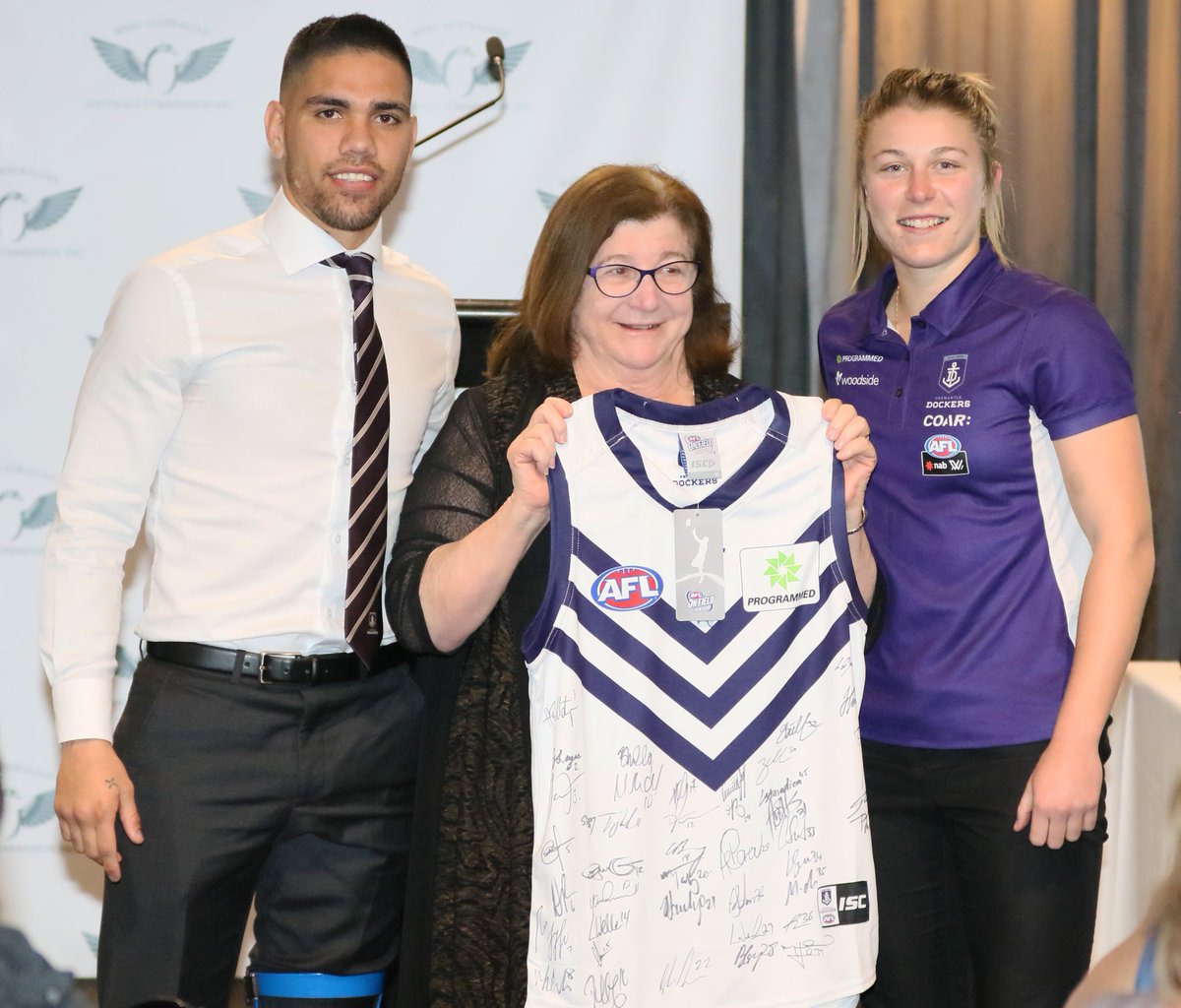 WAfooty_schools's tweet photo. A fantastic night at the AFL School Ambassador Awards - congratulations to all of the winners! @AFLSchools @freodockers @WestCoastEagles https://t.co/BxwCS6hhwp