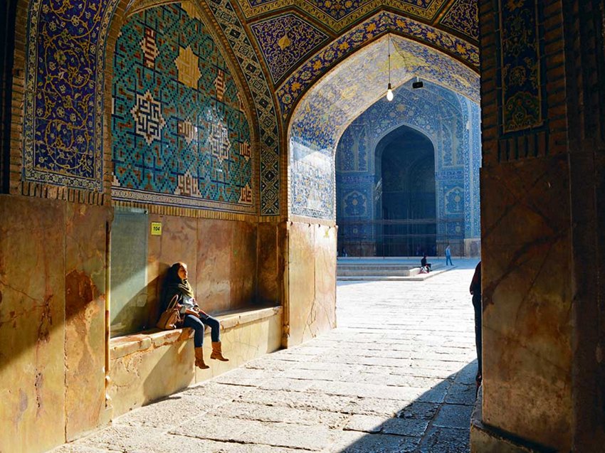 siddha3th's tweet photo. RT @NGTIndia In the first of 8 lesser known destinations this month, @siddha3th takes on Isfahan's truths and myths. https://t.co/OWZCm0KWKz https://t.co/dm2v54naFL