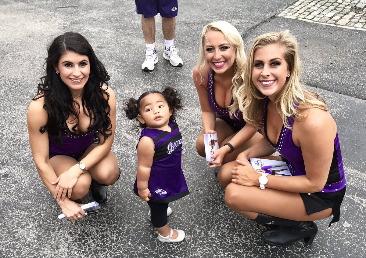 W0NDER_W0MAN's tweet photo. #ravensflock #tagboard #runninravens #sweepstakes #baltimoreravens #FutureCheerleader https://t.co/R3ApALDbkB