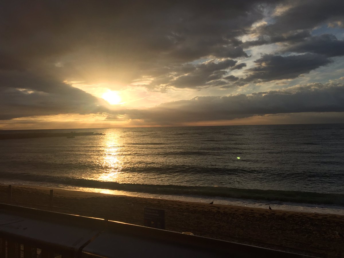 d_byington's tweet image. Just another Friday morning walking to @codeworksbcn for class in Barcelona. #codinginthesun #programming #FullStackBootCamp