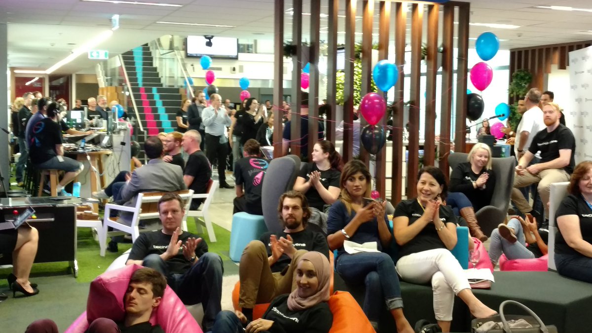 TechnologyOne's tweet image. Pitch fever @TechnologyOne #techonehackday #Brisbane
