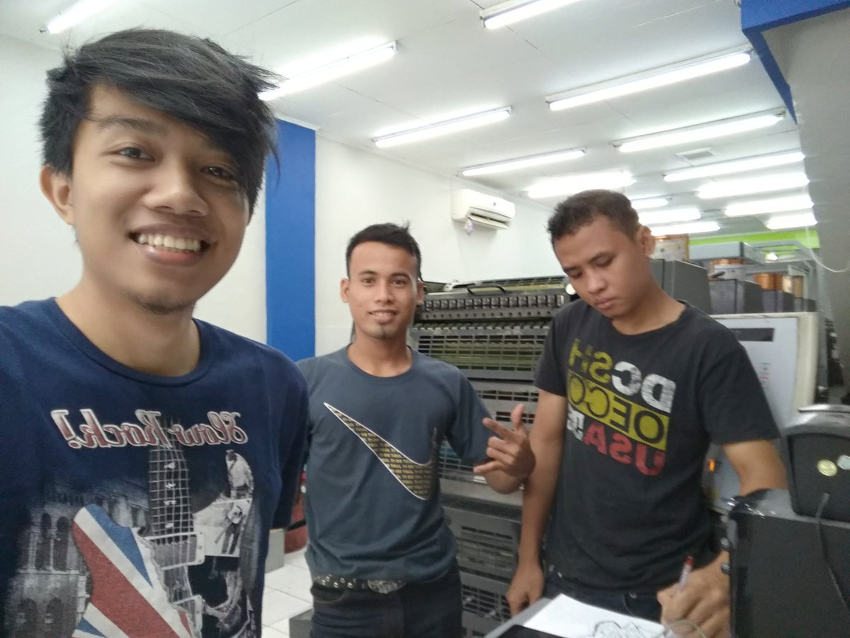mhd_saifudin012's tweet photo. Hanya seorang kuli https://t.co/UY6KkRFv3P