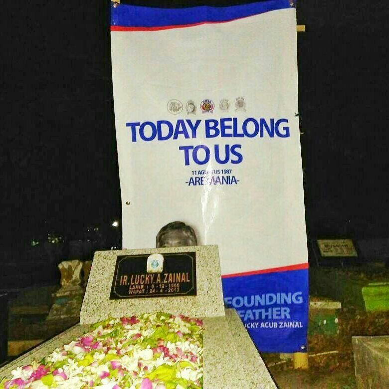 Selamat ulang tahun Arema Indonesia. Terimakasih atas mahakaryamu sam ikul. SALAM SATU JIWA !!!!