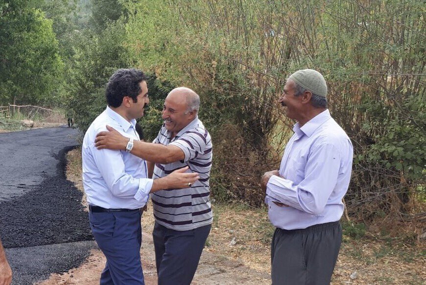 sinanhakan's tweet photo. Gevaş #Narik/#Yemişlik'ten tüm dostlara selamlar, hayırlı cumalar. https://t.co/8L23qG7hic