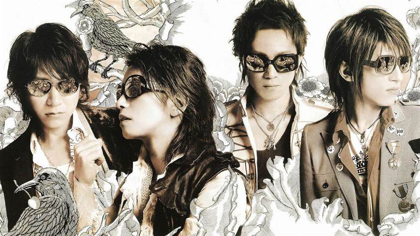 Nielsen堀内 Wowowにてl Arc En Ciel 15th L Anniversary Live視聴 意外と良く聴いて居た楽曲が多くて楽しめました Flower いばらの涙 花葬 虹などの綺麗な曲は未だに好きです Hydeさんの左手薬指にはalex Streeterのリングがきらり T Co