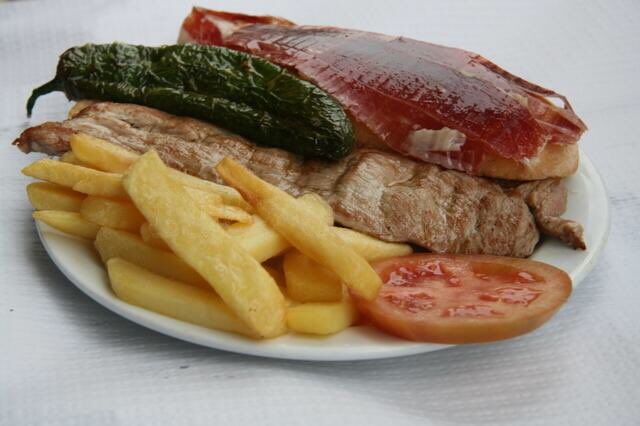 Un Serranito tweet media