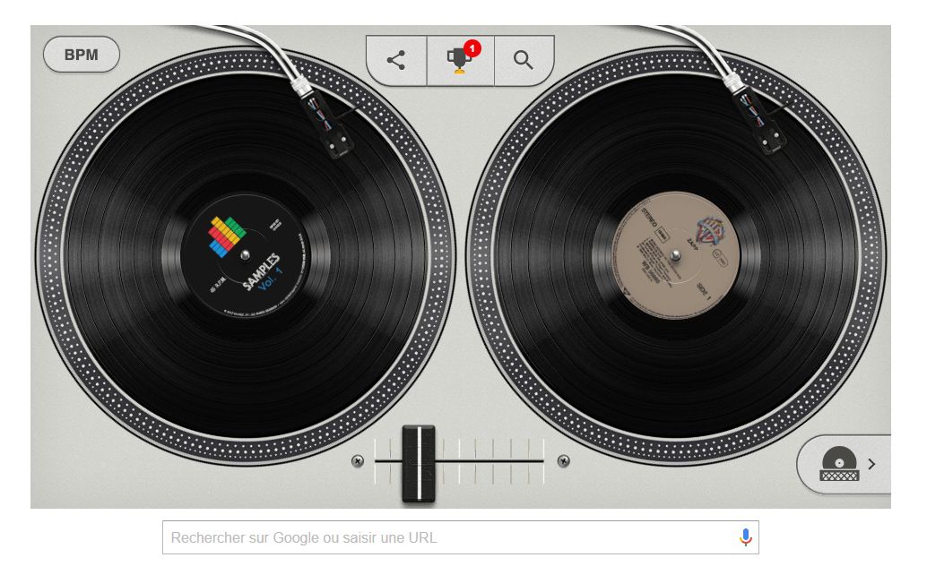 phaelra's tweet photo. À l'occasion de la naissance du #hiphop, la home de #Google propose de mixer et scratcher des #breakbeats #vinyles. https://t.co/85M6jbsfGc