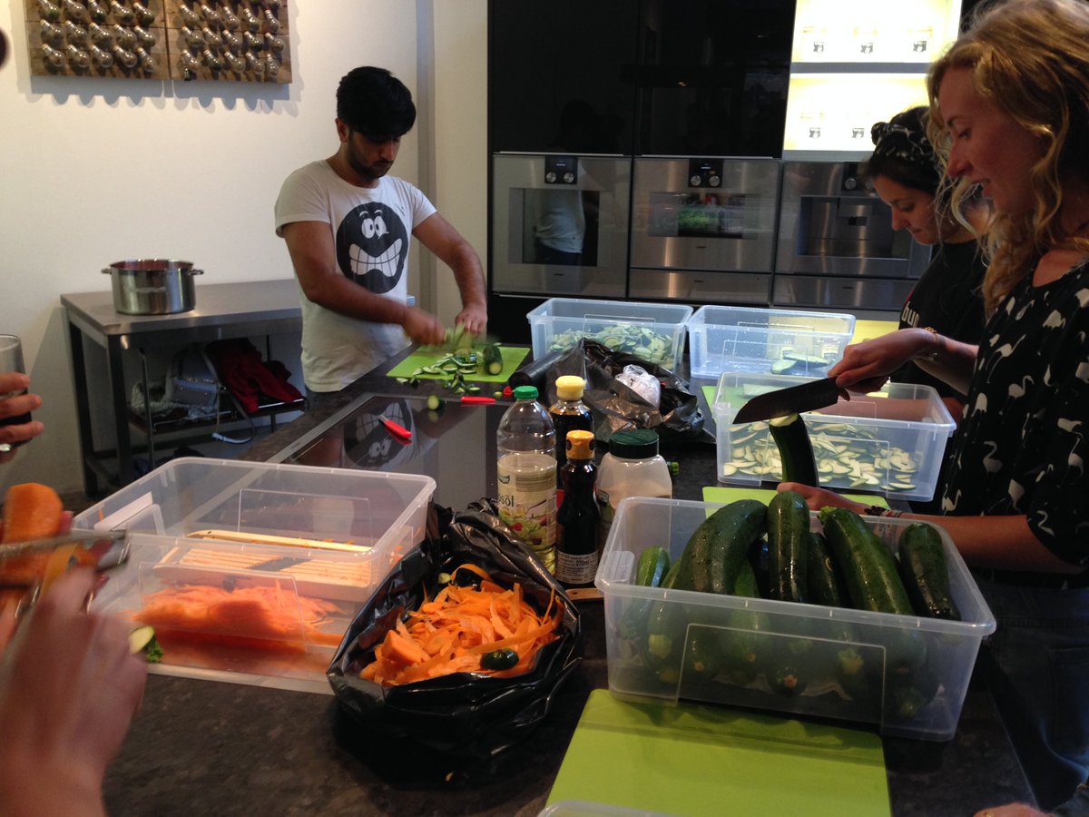 Gestern hat das #Worldcamp in der <a href="/MarkthalleAcht/">MARKTHALLE ACHT</a> gekocht! Für das leibliche Wohl am Samstag ist gesorgt, #SummerSounds kann kommen!